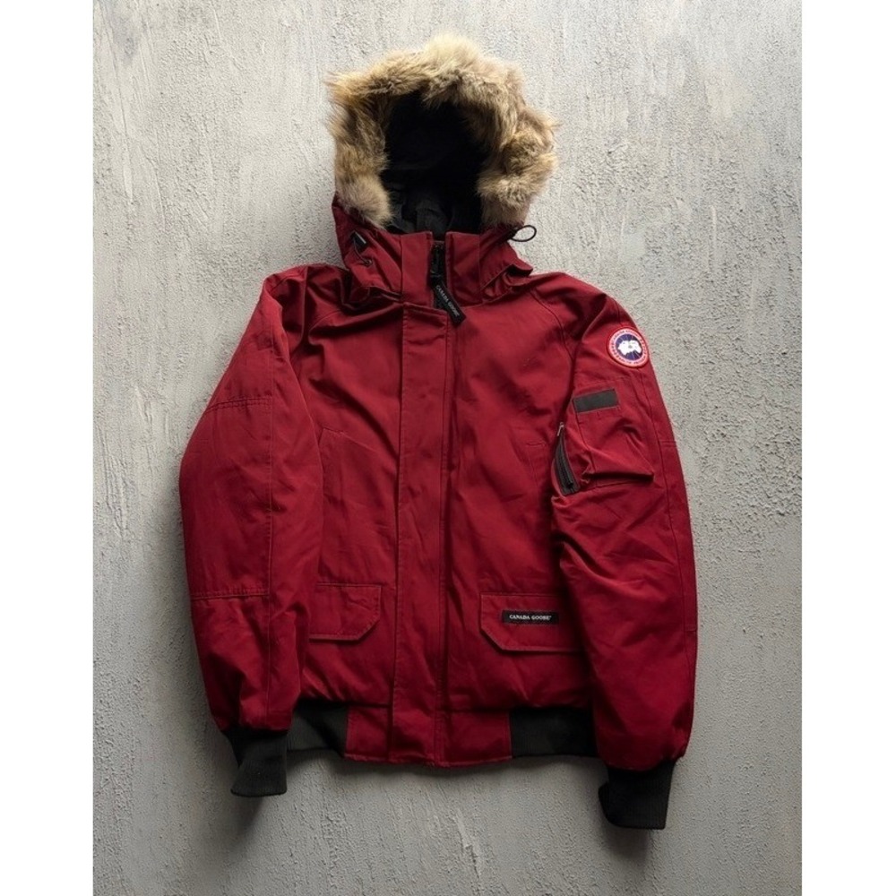 Canada Goose Chilliwack Bomber Medium Red Fur Hood Parka